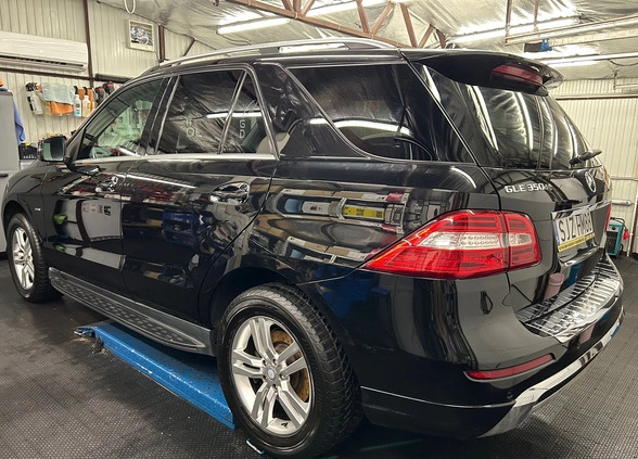 Mercedes-Benz ML cena 74900 przebieg: 167200, rok produkcji 2012 z Ostrowiec Świętokrzyski małe 379